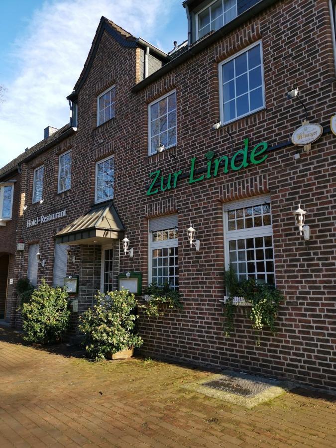 Hotel Zur Linde Rommerskirchen エクステリア 写真