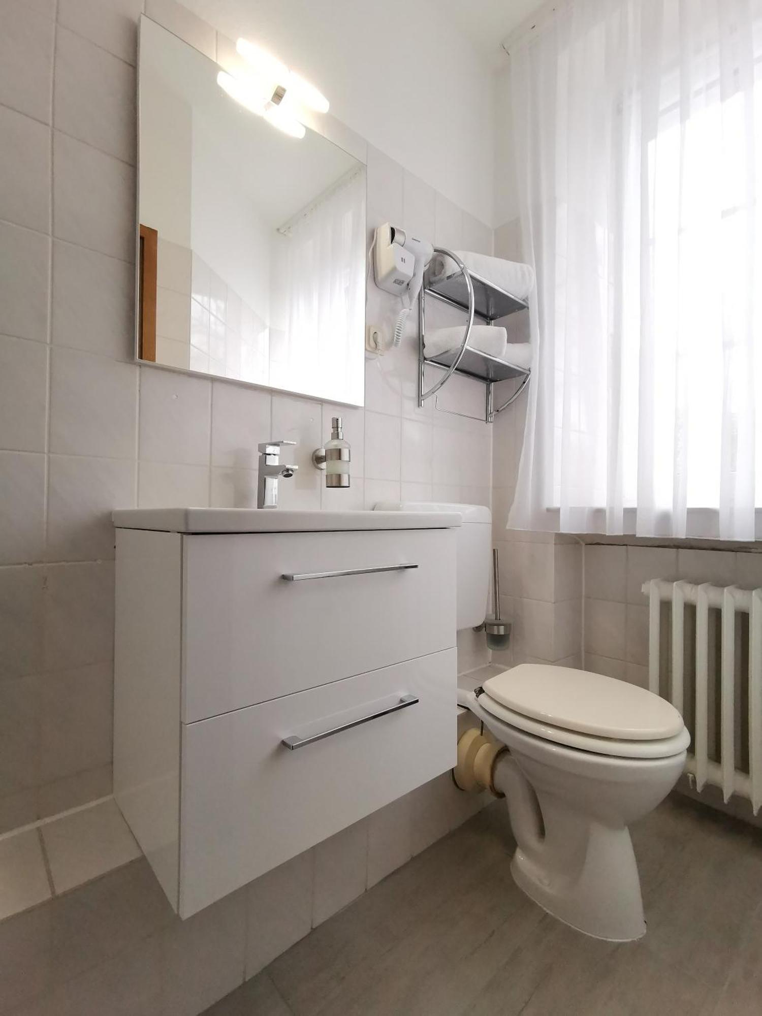 Hotel Zur Linde Rommerskirchen 部屋 写真